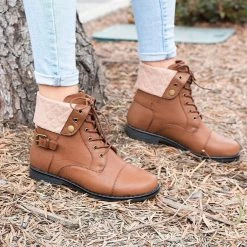 Forever Newest Arrivals Folded Pattern Boots