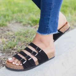 Refresh Four-Buckle Sandals