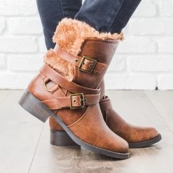 Soda Shoes Fur Lined Buckle Boots