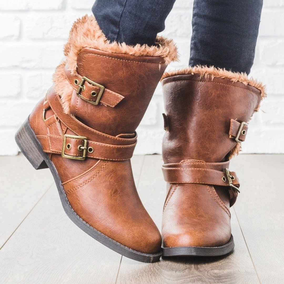 Soda Shoes Fur Lined Buckle Boots 6 Soda Shoes Fur Lined Buckle Boots