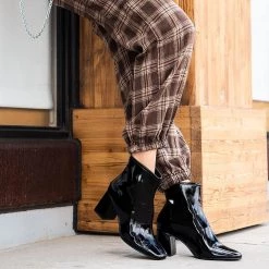 Delicious Shoes Glossy Fashion Booties