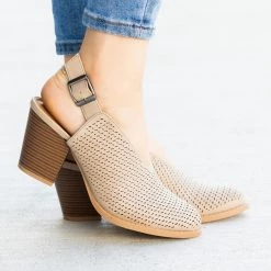 Qupid Shoes Newest Arrivals Gorgeous Laser-Cut Booties