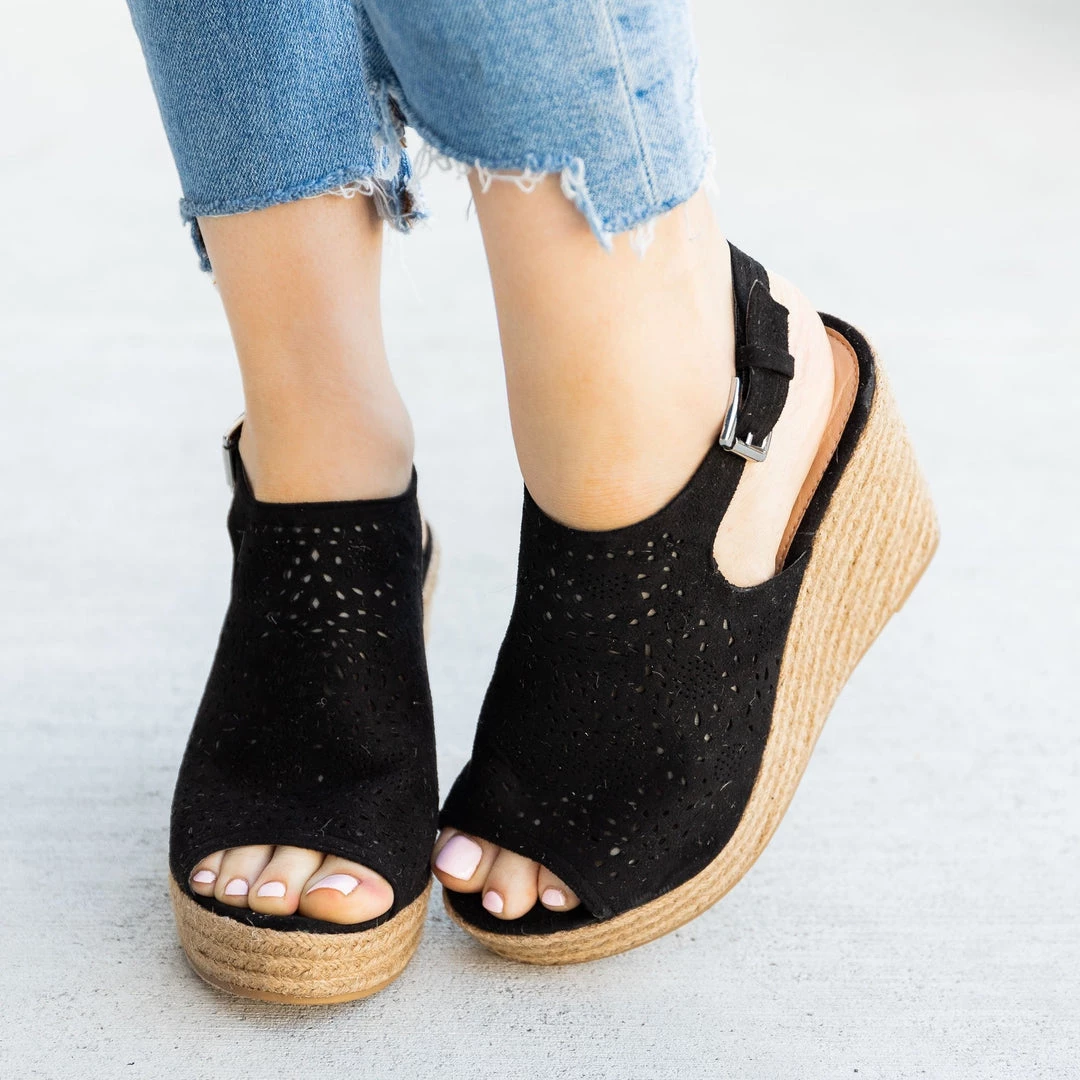 Refresh Gorgeous Laser Cut Open-Toe Espadrille Wedges Newest Arrivals 16 Refresh Gorgeous Laser Cut Open-Toe Espadrille Wedges Newest Arrivals