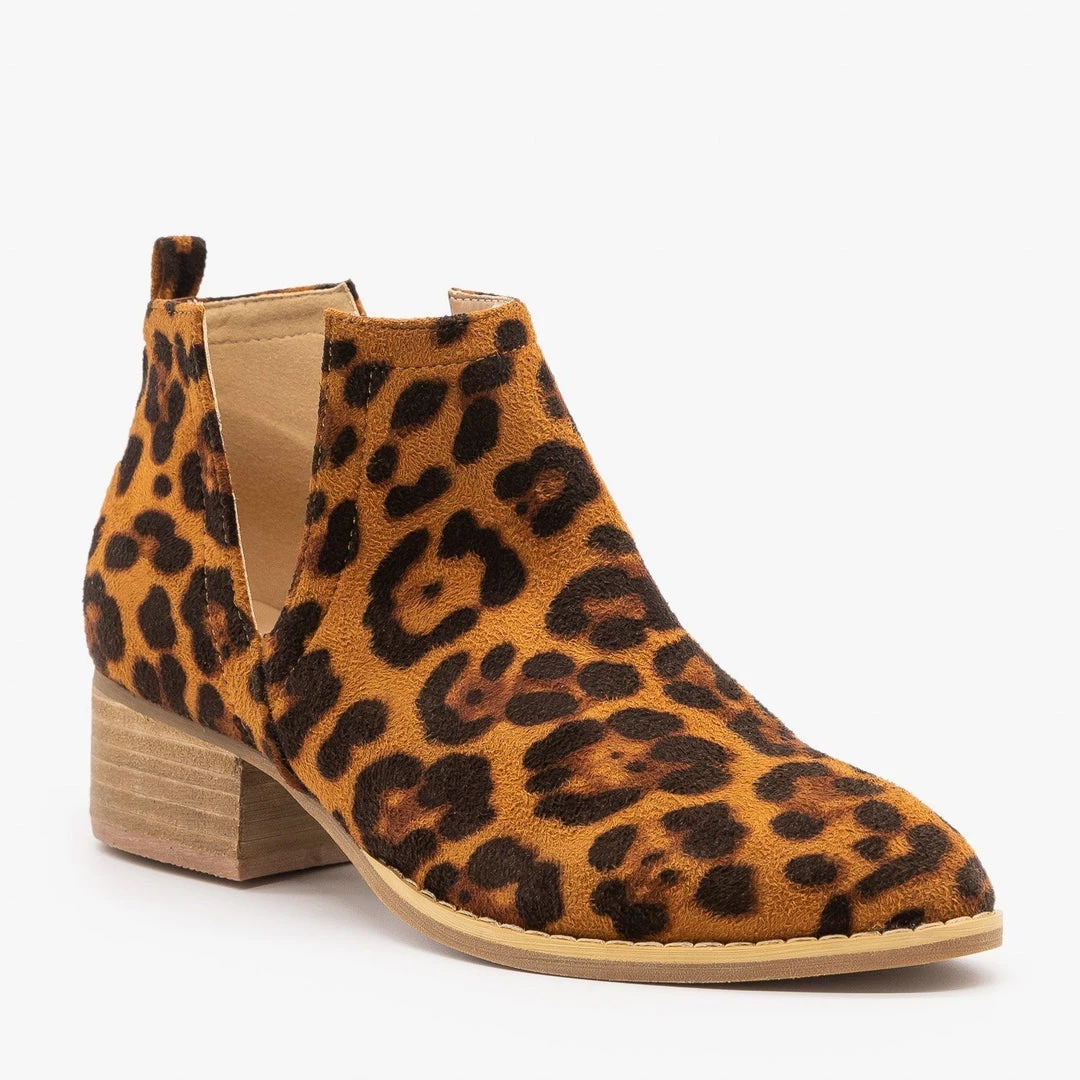 ARider Girl Newest Arrivals Gorgeous Side V-Cut Booties 3 ARider Girl Newest Arrivals Gorgeous Side V-Cut Booties