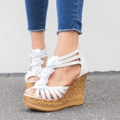 Refresh Gorgeous Stappy Flower Wedges