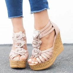 Refresh Gorgeous Stappy Flower Wedges