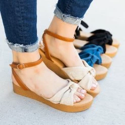 Bamboo Shoes Knotted Flatform Sandals
