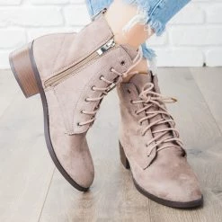 Nature Breeze Newest Arrivals Lace-Up School Girl Boots