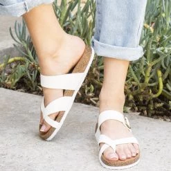 Refresh Leo Toe-Hold Sandals