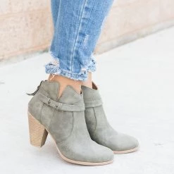 Qupid Shoes Nixon Western Inspired Booties