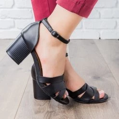 Bamboo Shoes Newest Arrivals Overlap Open Toe Chunky Heels