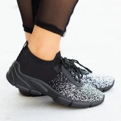 Qupid Shoes Pixelated Flyknit Athletic Sneakers