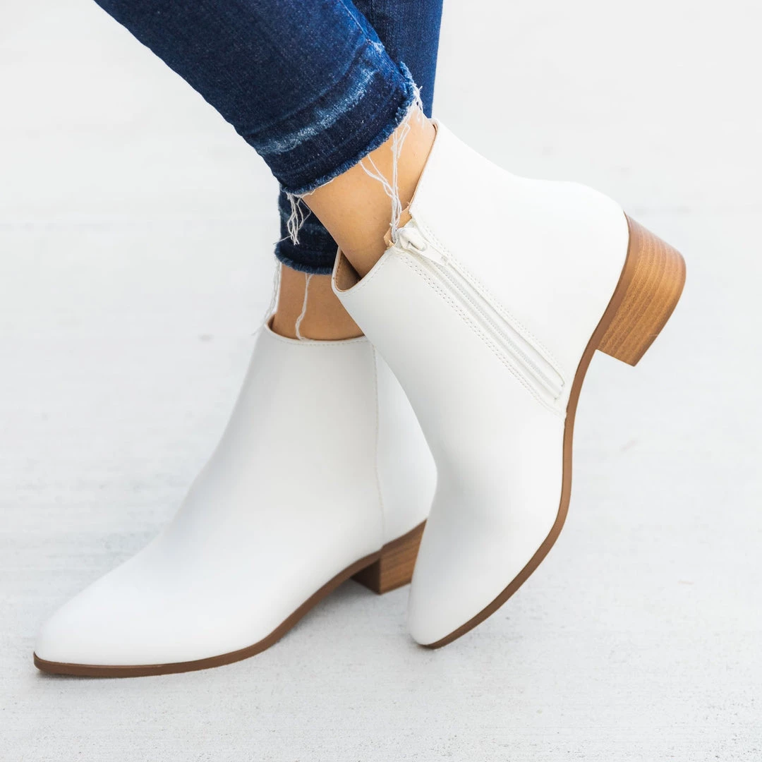 City Classified Shoes Pointed Ankle Booties Newest Arrivals 1 City Classified Shoes Pointed Ankle Booties Newest Arrivals