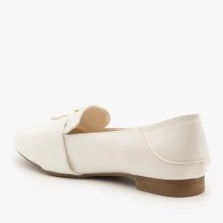 Weeboo Pointed Toe Buckle Loafers