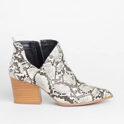 Qupid Shoes Newest Arrivals Pointed Toe Diva Ankle Booties FINAL SALE