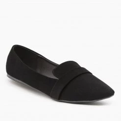 Refresh Pointed Toe Slip-on Loafers