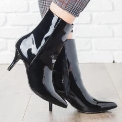 Qupid Shoes Pointed Toe Stiletto Boots