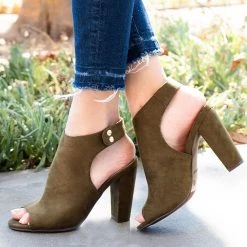 Bamboo Pretty Peep Toe Heels