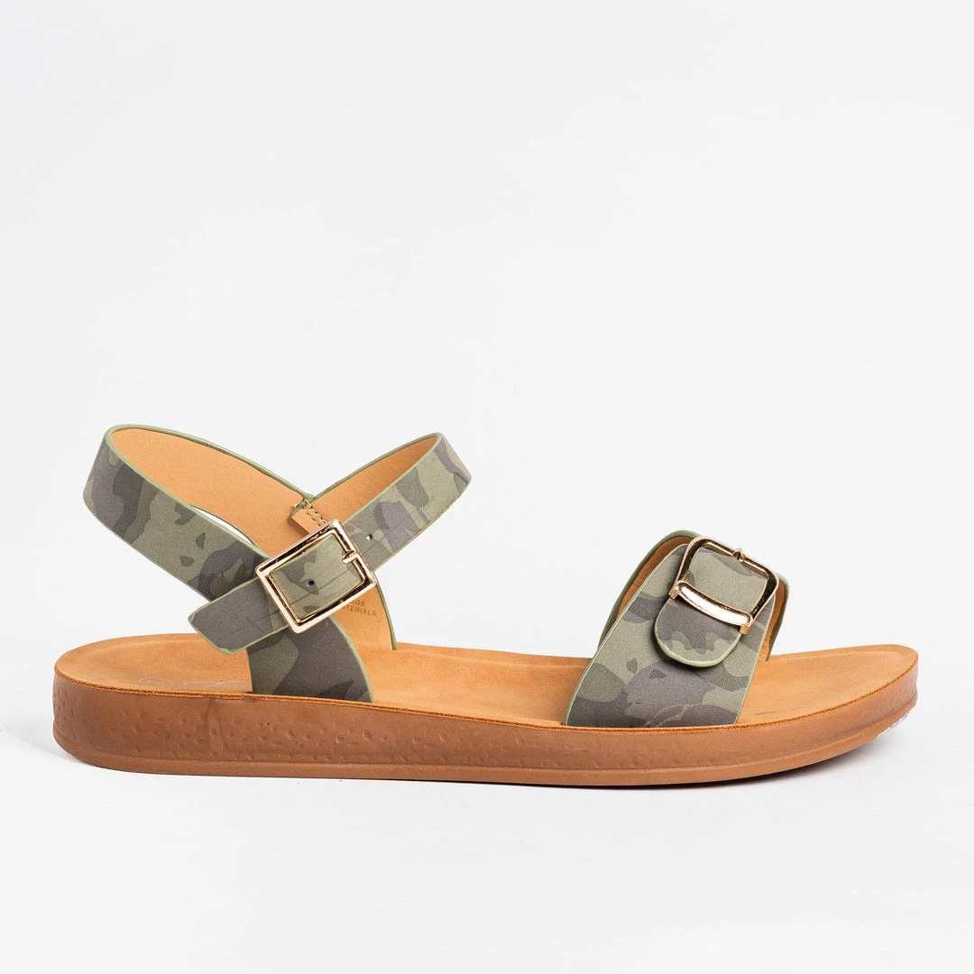 Forever Printed Buckled Fashion Sandals 2 Forever Printed Buckled Fashion Sandals