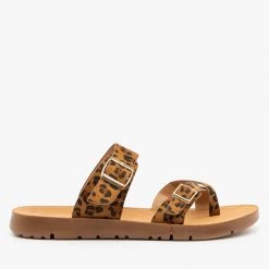 Forever Newest Arrivals Printed Trendy Toe Hold Sandals