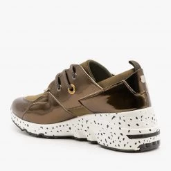 La Sheelah Shoes Retro 90's-Inspired Sneakers