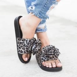 Refresh Rose Fashion Slides