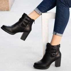 Forever Newest Arrivals Rugged Edgy Boot