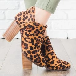 Refresh Sassy Chunky Heel Booties