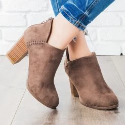 Refresh Sassy Chunky Heel Booties