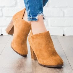 Refresh Sassy Chunky Heel Booties
