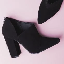 Fahrenheit Sassy Pointed Toe Booties
