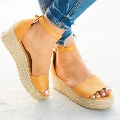 Mata Scalloped Edge Espadrille Flatforms