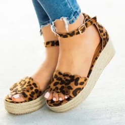 Mata Scalloped Edge Espadrille Flatforms