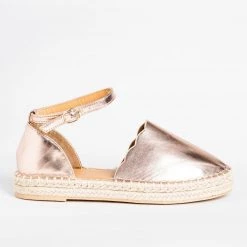 Qupid Shoes Scalloped Edge Espadrille Flats