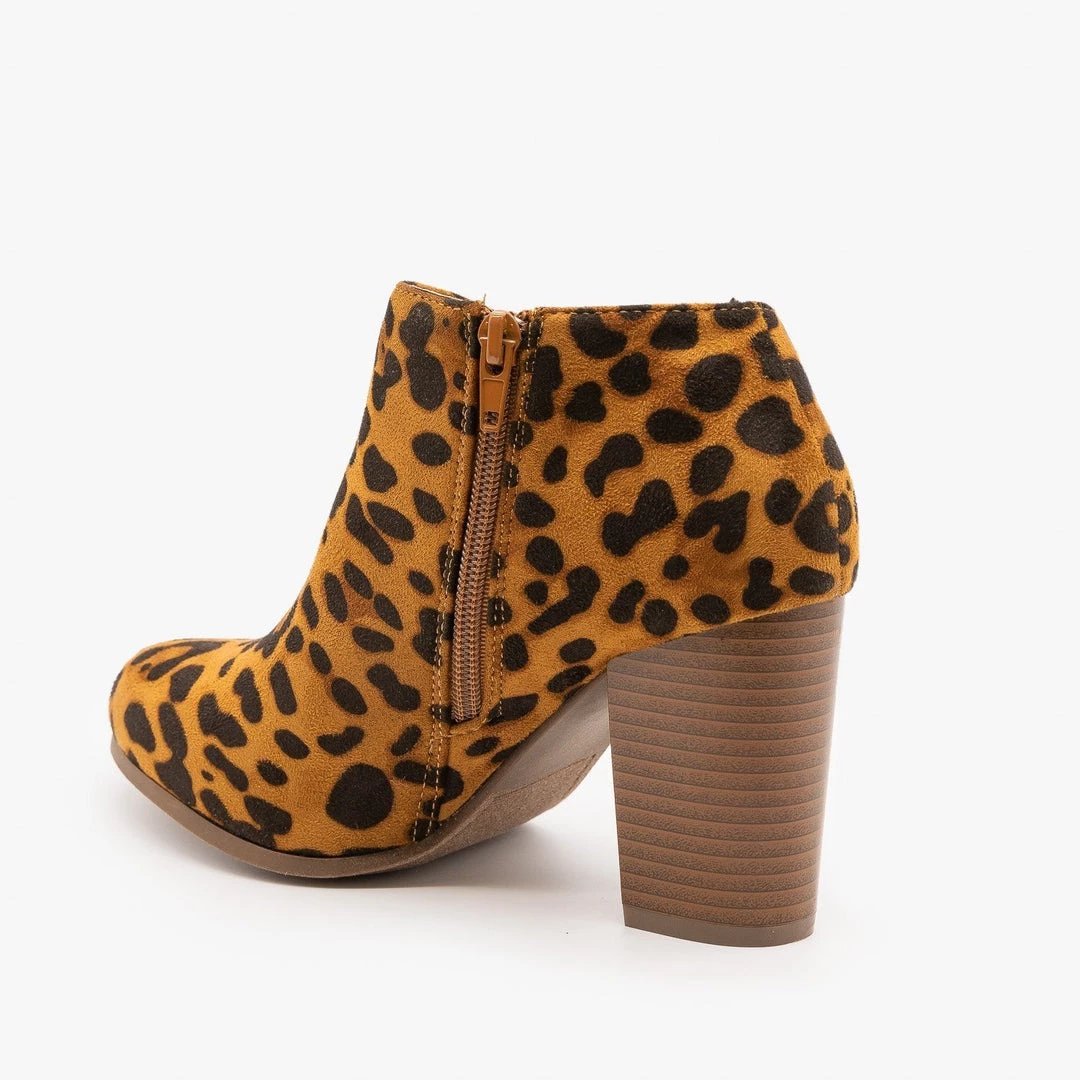 Refresh Side Cut Ankle Booties 2 Refresh Side Cut Ankle Booties