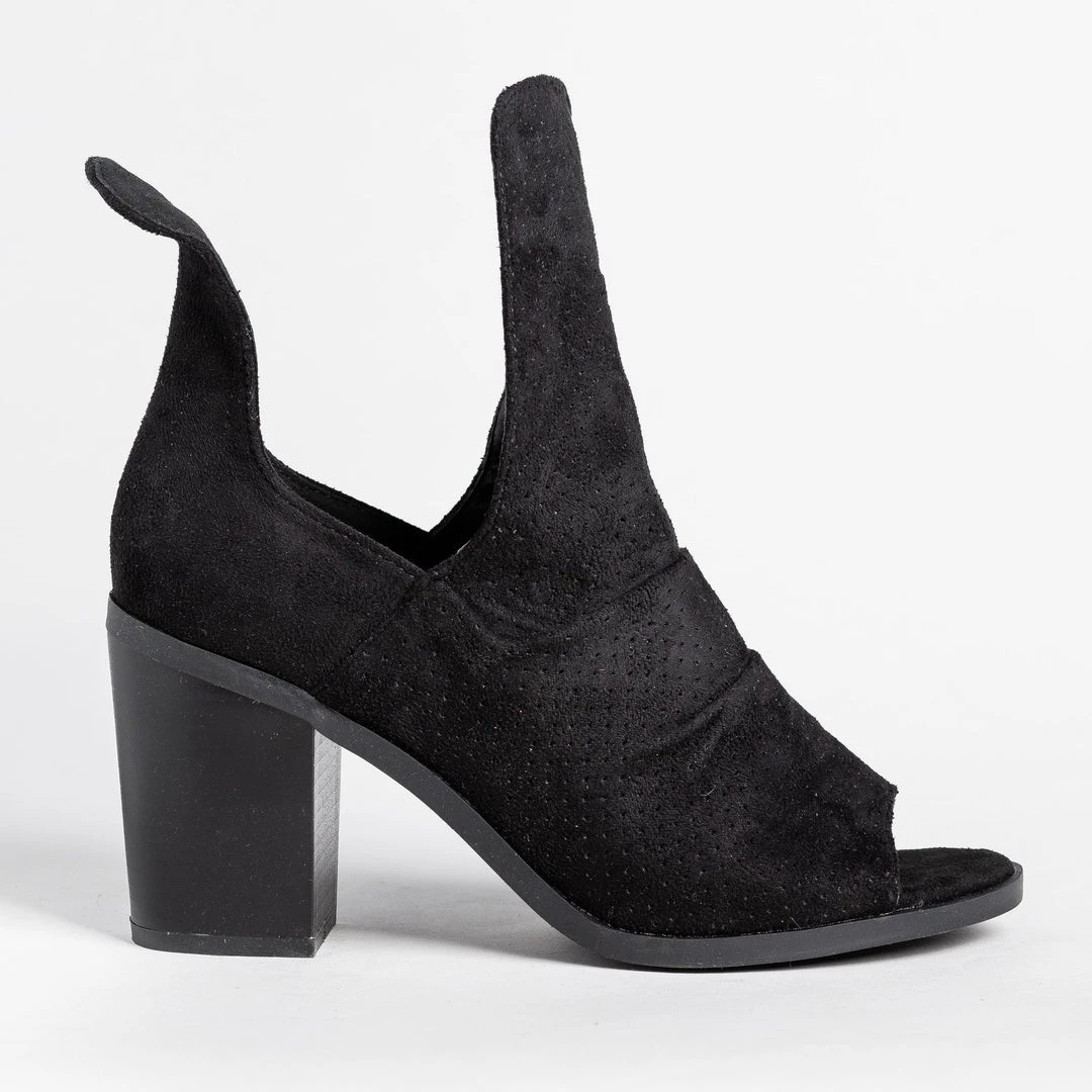 Nature Breeze Side Cut-Out Pinhole Booties FINAL SALE Newest Arrivals 3 Nature Breeze Side Cut-Out Pinhole Booties FINAL SALE Newest Arrivals