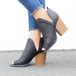 Qupid Shoes Newest Arrivals Side Slit Peep Toe Booties