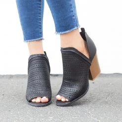 Qupid Shoes Newest Arrivals Side Slit Peep Toe Booties