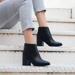 Delicious Shoes Sleek Minimalist Booties