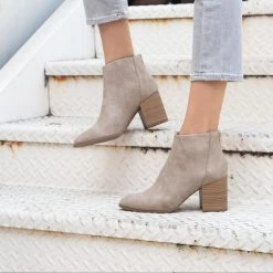 Delicious Shoes Sleek Minimalist Booties