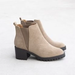 Mata Newest Arrivals Slip-On Ankle Lug Boots 7 Mata Newest Arrivals Slip-On Ankle Lug Boots