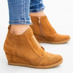 Forever Newest Arrivals Sporty Pinhole Bootie Wedges