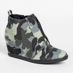 Forever Newest Arrivals Sporty Pinhole Bootie Wedges