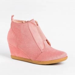 Forever Newest Arrivals Sporty Pinhole Bootie Wedges
