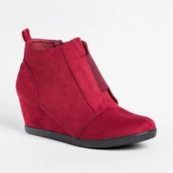 Forever Newest Arrivals Sporty Pinhole Bootie Wedges
