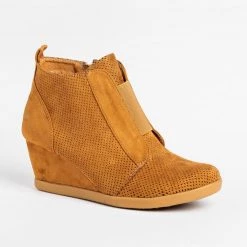 Forever Newest Arrivals Sporty Pinhole Bootie Wedges