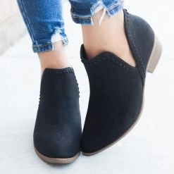 Soda Shoes Stitched Ankle Cut Bootie 6 Soda Shoes Stitched Ankle Cut Bootie