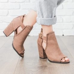 Qupid Shoes Newest Arrivals Stitched Chunky Heels