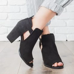 Qupid Shoes Newest Arrivals Stitched Chunky Heels