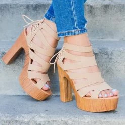Weeboo Newest Arrivals Strappy Lace Up Clog Heel